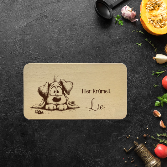 Frühstücksbrett Buchenholz "Hier krümelt mit…niedlichem Hund"